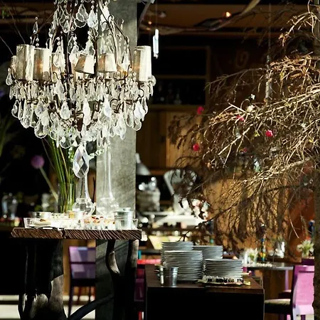 Areias Do Seixo Charm & Residences Hotel